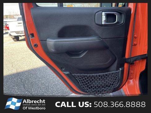 Used 2020 Jeep Wrangler Unlimited Sahara AWD/4WD image 14