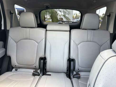 Used 2023 Honda Pilot Elite image 14