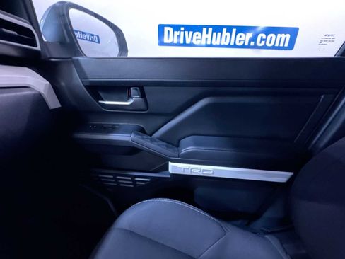 Used 2024 Toyota Tacoma TRD Off-Road image 35