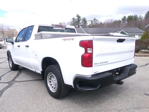 Used 2019 Chevrolet Silverado 1500 W/T w/ Trailering Package AWD/4WD image 3