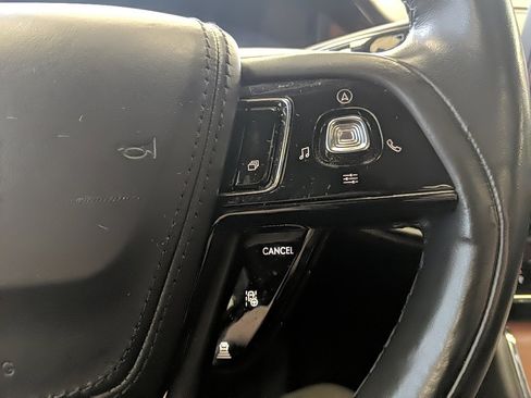 Used 2021 Lincoln Aviator Reserve w/ Equipment Group 201A image 21