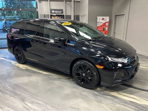 Used 2025 Honda Odyssey Sport-L image 29