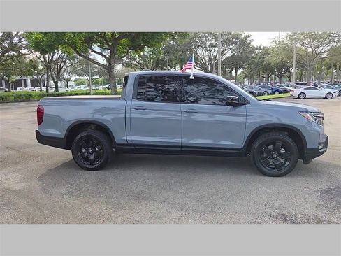 Used 2025 Honda Ridgeline Black Edition image 37