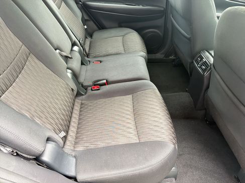 Used 2018 Nissan Rogue SV FWD image 30