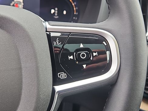 New 2026 Volvo XC60 B5 Plus w/ Protection Package Premier image 17