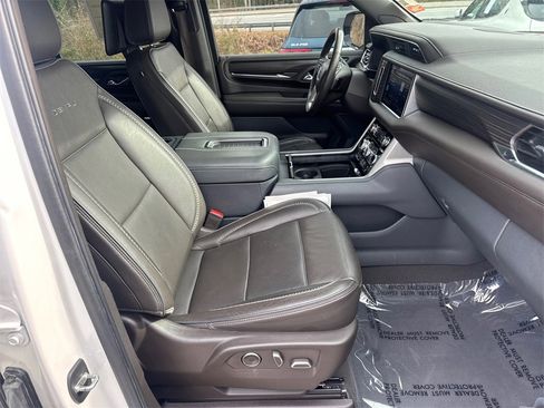 Used 2021 GMC Yukon Denali w/ LPO, Illumination Package image 13