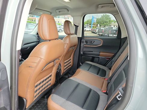 Used 2022 Ford Bronco Sport Outer Banks w/ Tech Package AWD/4WD image 9