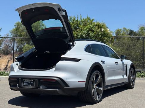 Certified 2023 Porsche Taycan Turbo AWD/4WD image 33