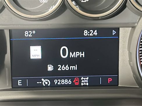 Used 2021 Chevrolet Suburban RST w/ Luxury Package AWD/4WD image 22