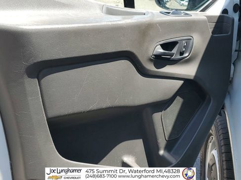 Used 2020 Ford Transit 250 Low Roof RWD image 20