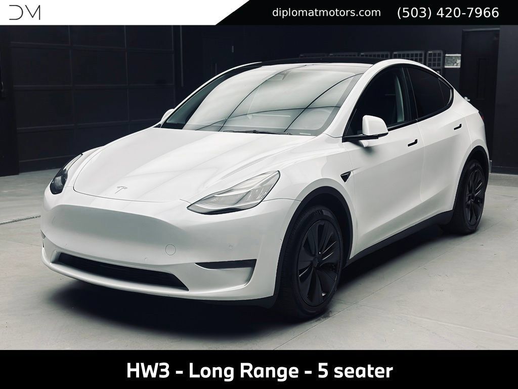 Used 2022 Tesla Model Y Long Range AWD/4WD image 1