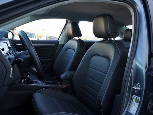 Used 2024 Volkswagen Jetta SE image 24