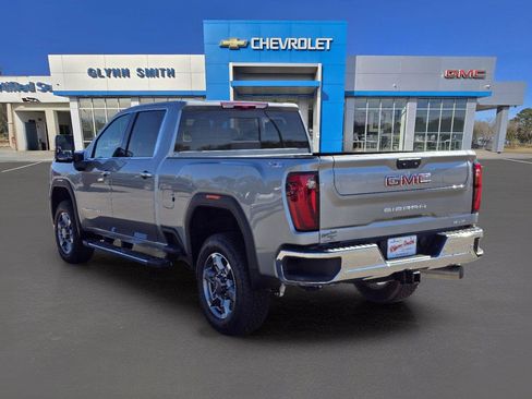 Used 2025 GMC Sierra 2500 SLT w/ SLT Convenience Package AWD/4WD image 10
