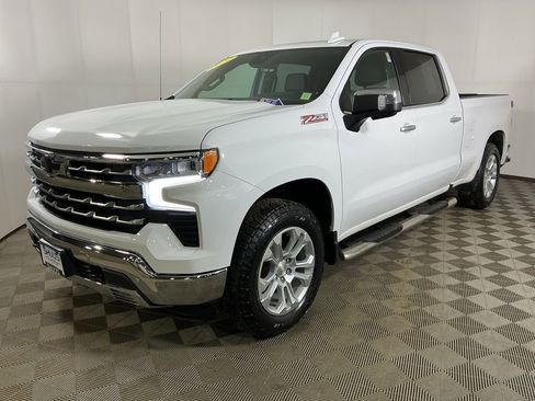 Used 2022 Chevrolet Silverado 1500 LTZ w/ LTZ Premium Package image 3