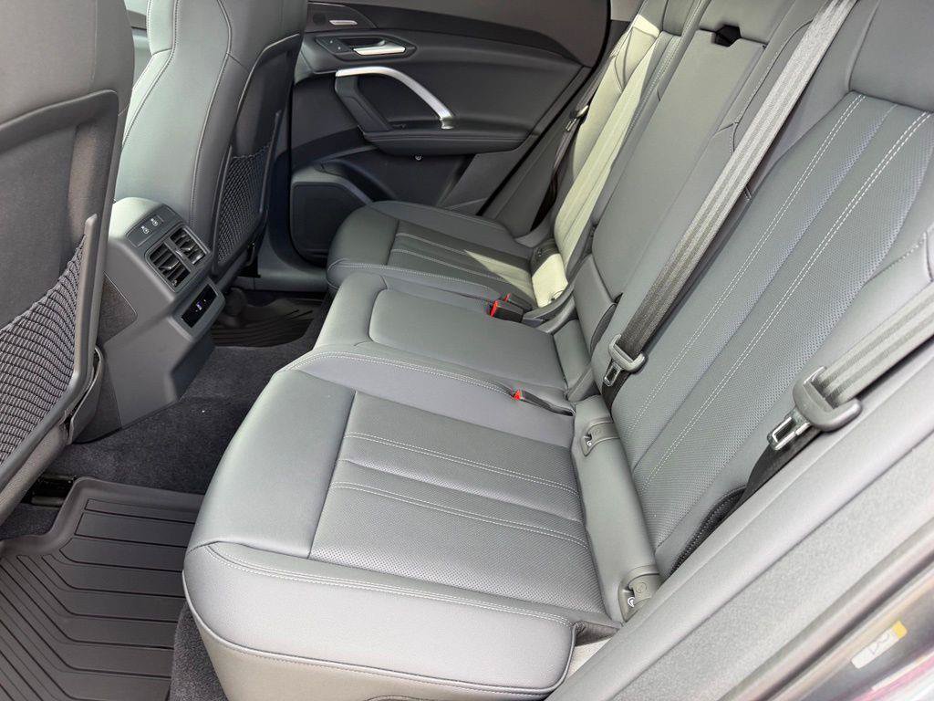 New 2026 Audi Q5 Premium Plus AWD/4WD image 11