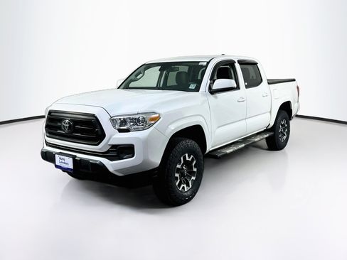 Used 2022 Toyota Tacoma SR AWD/4WD image 1