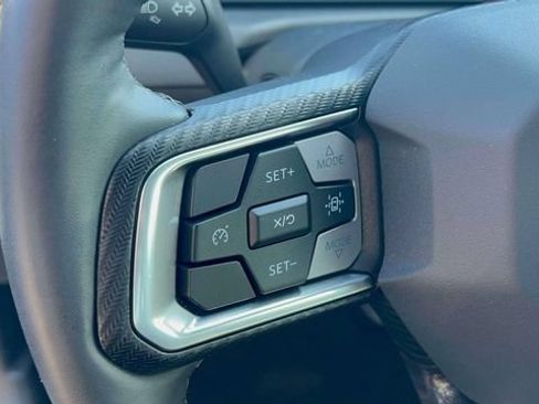 Used 2024 Ford Mustang Coupe RWD image 21