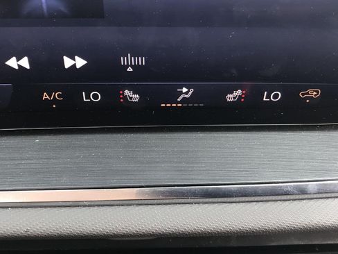 Used 2026 Buick Envision Preferred AWD/4WD image 39
