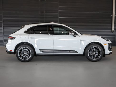 Used 2025 Porsche Macan Turbo AWD/4WD image 11