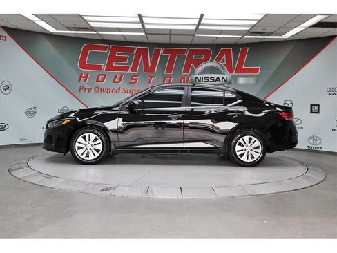 New 2025 Nissan Sentra S image 3