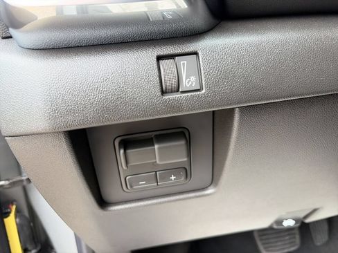 New 2026 GMC Canyon Elevation w/ Technology Package RWD image 22