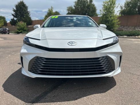 Used 2025 Toyota Camry XLE image 2