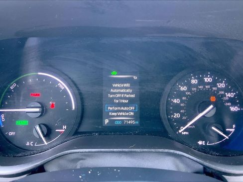 Used 2022 Toyota Sienna XLE FWD image 25