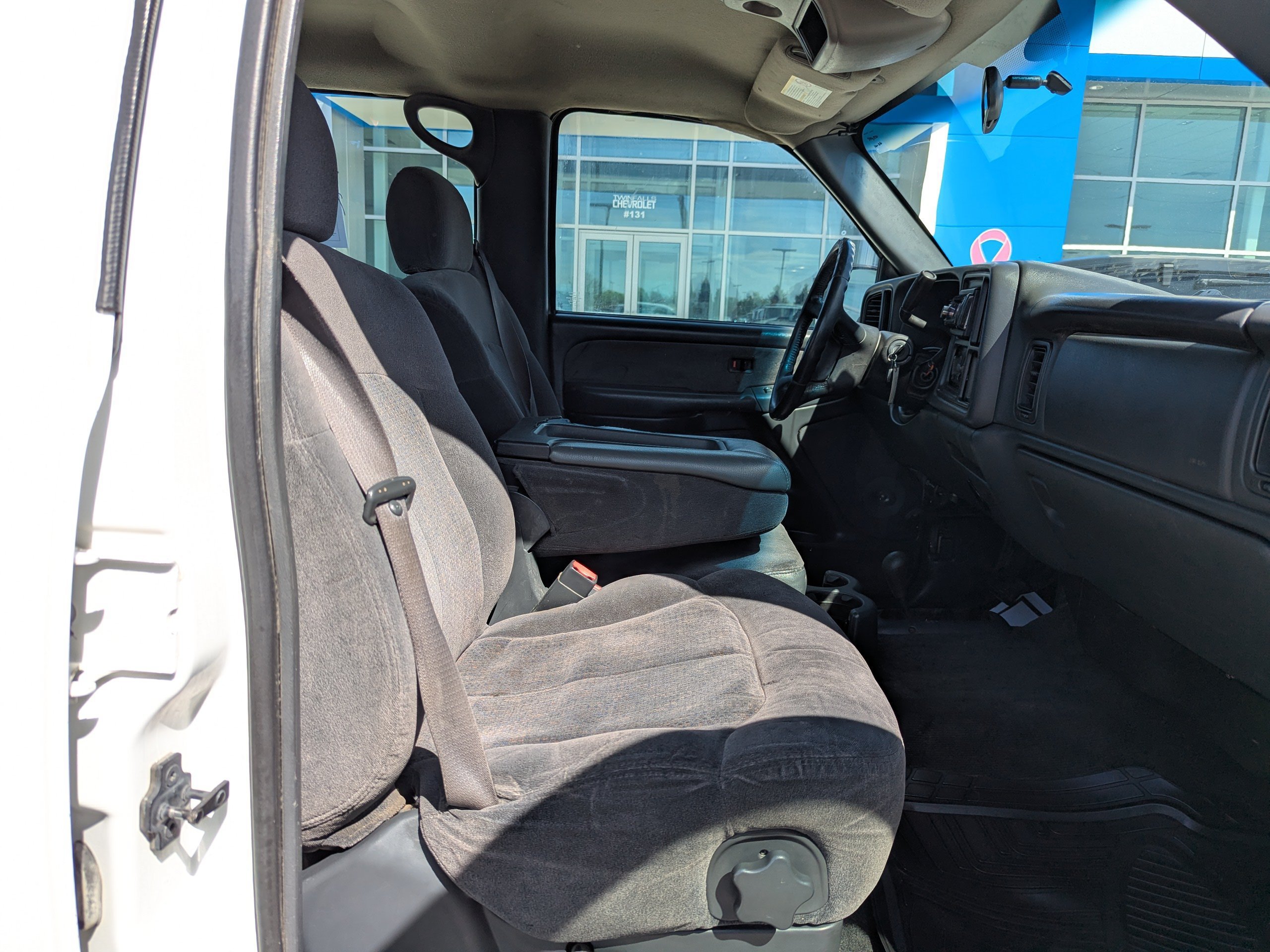 Used 2002 Chevrolet Silverado 2500 LS w/ Off-Road Skid Plate Pkg AWD/4WD image 33