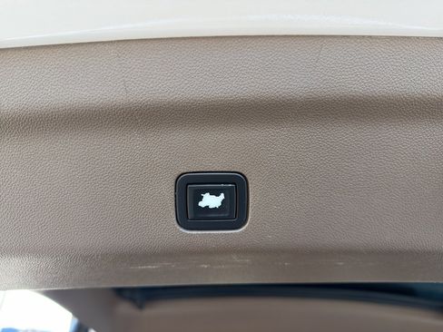 Used 2021 GMC Yukon Denali image 15