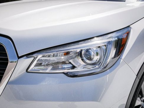Used 2022 Subaru Ascent Touring AWD/4WD image 6