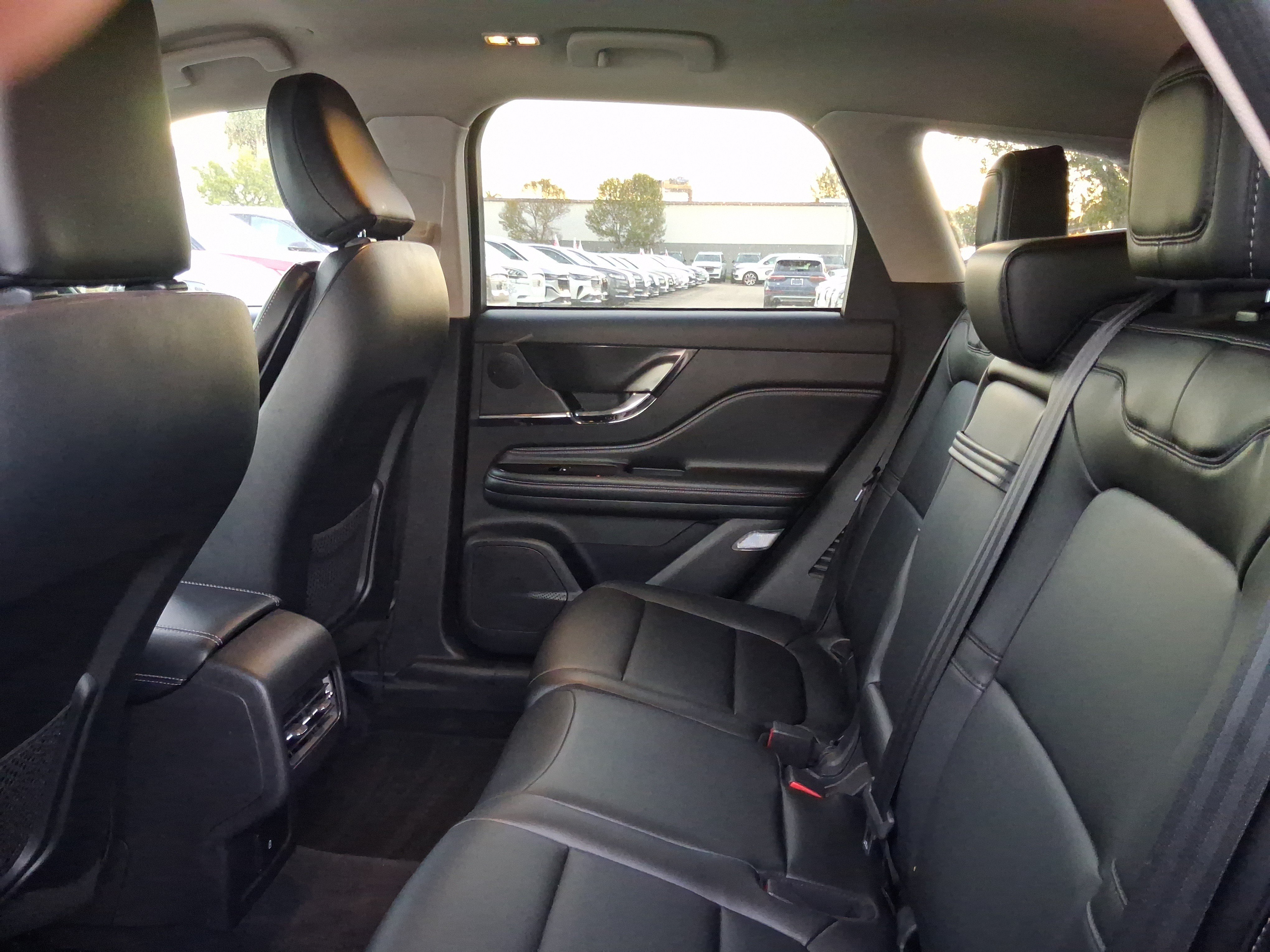 Certified 2023 Lincoln Corsair FWD image 6