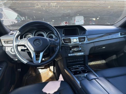 Used 2014 Mercedes-Benz E 350 Sedan image 7