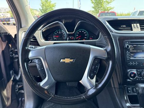Used 2015 Chevrolet Traverse LT AWD/4WD image 18