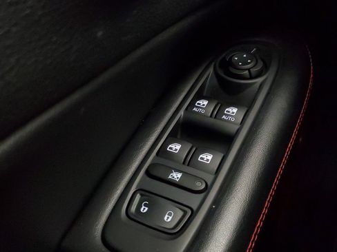 Used 2018 Jeep Compass Trailhawk w/ Navigation Group AWD/4WD image 16