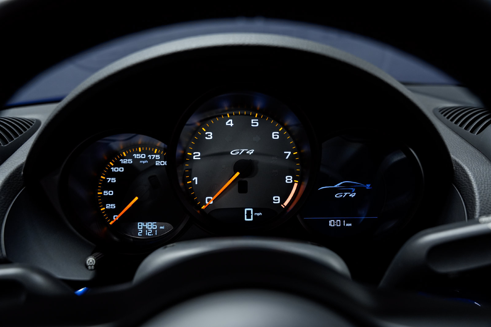 Used 2020 Porsche 718 Cayman GT4 RWD image 11