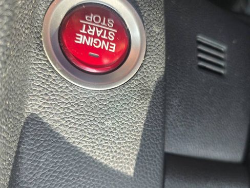 Used 2015 Honda Fit EX image 37