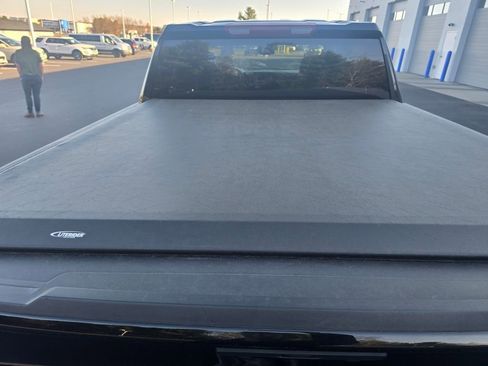 Used 2023 Chevrolet Silverado 1500 RST image 25