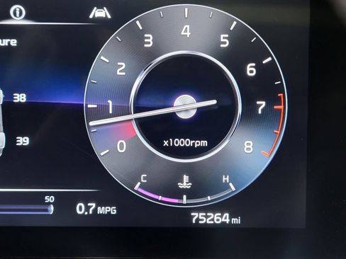 Used 2024 Kia Carnival SX Prestige image 26