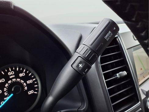 Used 2019 Ford F150 XLT w/ Equipment Group 302A Luxury image 15