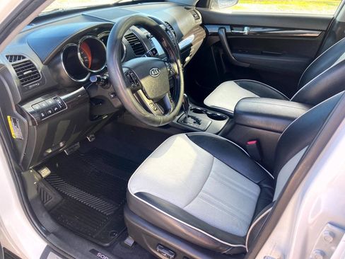 Used 2012 Kia Sorento SX w/ SX Premium Pkg AWD/4WD image 8