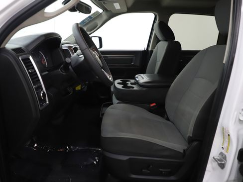 Used 2022 RAM 1500 Classic SLT w/ Protection Group AWD/4WD image 17