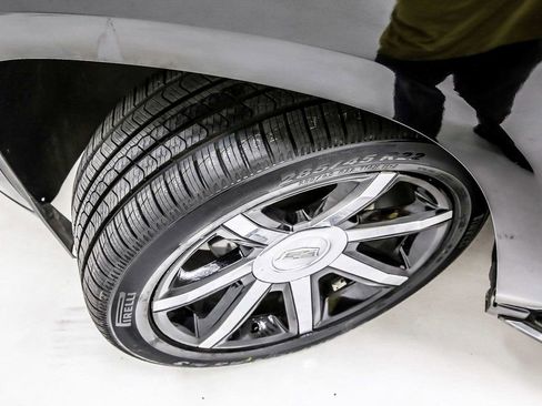 Used 2018 Cadillac Escalade ESV Premium Luxury image 10