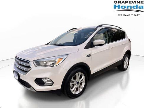 Used 2018 Ford Escape SE w/ SE Sync 3 Package FWD image 1