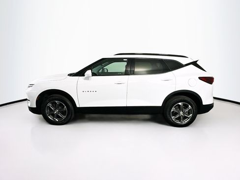Used 2023 Chevrolet Blazer LT w/ Convenience Package FWD image 4