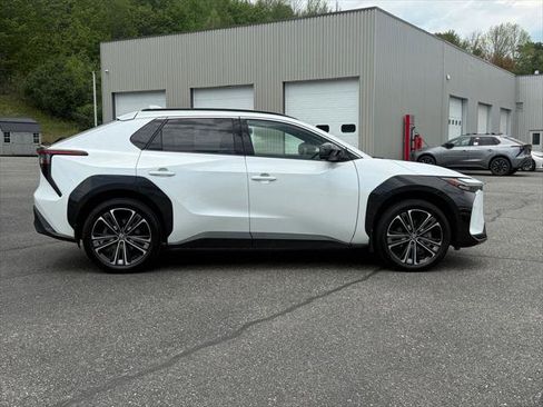 Certified 2023 Toyota bZ4X AWD w/ Weather Package image 7