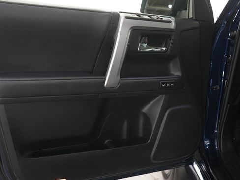 Used 2022 Toyota 4Runner Limited image 17