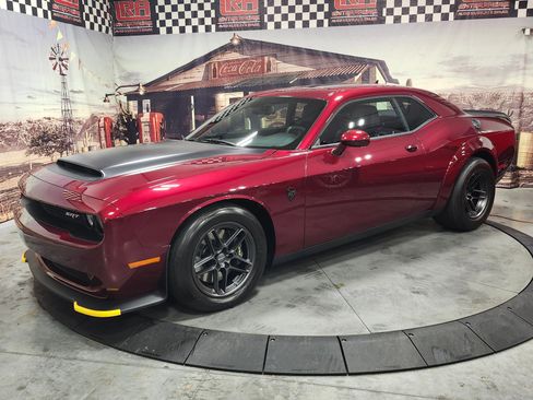 Used 2023 Dodge Challenger SRT Hellcat Redeye image 2