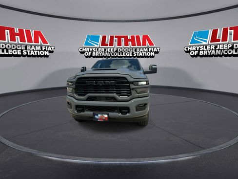 New 2026 RAM 2500 Tradesman AWD/4WD image 3