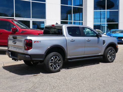Used 2024 Ford Ranger Lariat w/ FX4 Off-Road Package AWD/4WD image 3