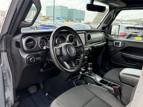 Used 2022 Jeep Wrangler Unlimited Sport AWD/4WD image 15